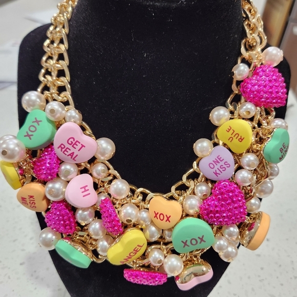 🔹️Betsey Johnson🔹️Think Pink Sweetheart Candy Toggle Bracelet Necklace 2 Piece - Picture 3 of 11